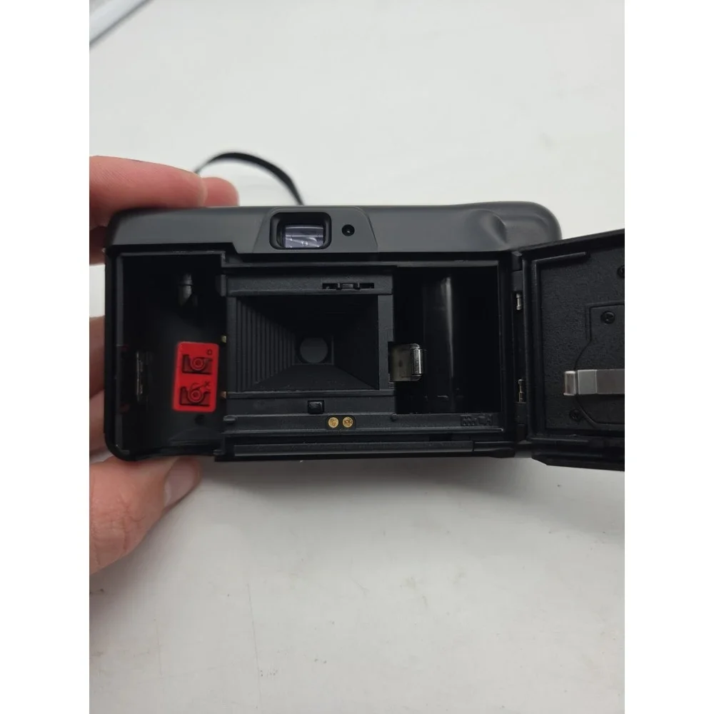 Nikon Fun Touch 4 35mm Film Camera 29mm 1:4.5 FOR PARTS - WORKS SEE NOTES